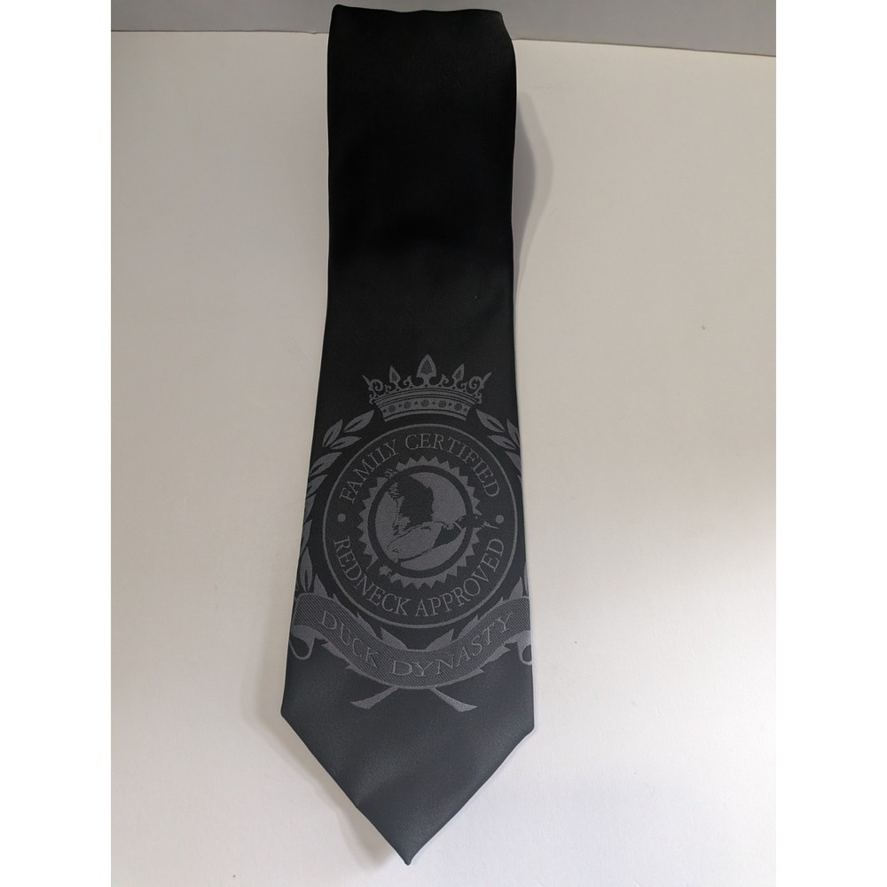 Duck Dynasty A&E Mens Necktie Black Grey Family Certified Redneck Approved Crest